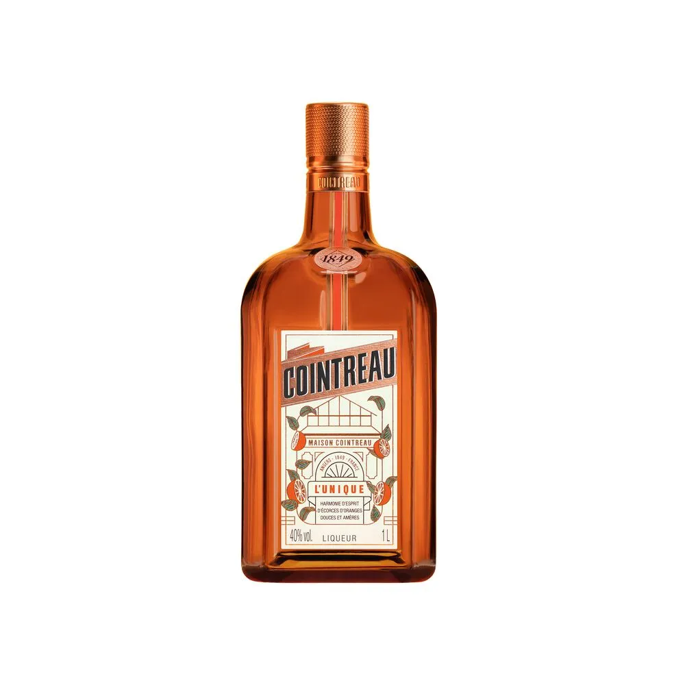 Cointreau l'unique : Versatile. Aromatic. The ideal cocktail base.

