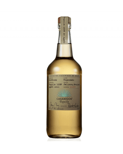 Casamigos Reposado : Crafted from blue agave and aged in American oak barrels, it delivers a complex flavor full of vanilla and caramel notes.
