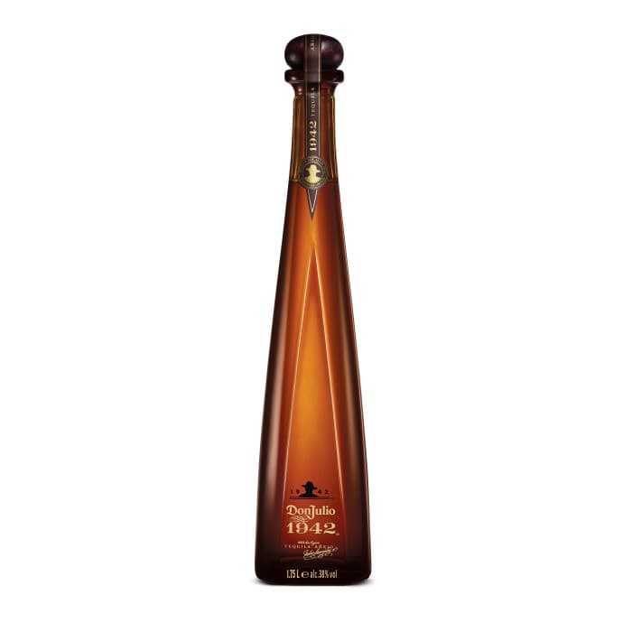 Don Julio 1942 : Produced in small batches and aged at least two and a half years, is a handcrafted tribute to Don Julio González’s tequila-making legacy.