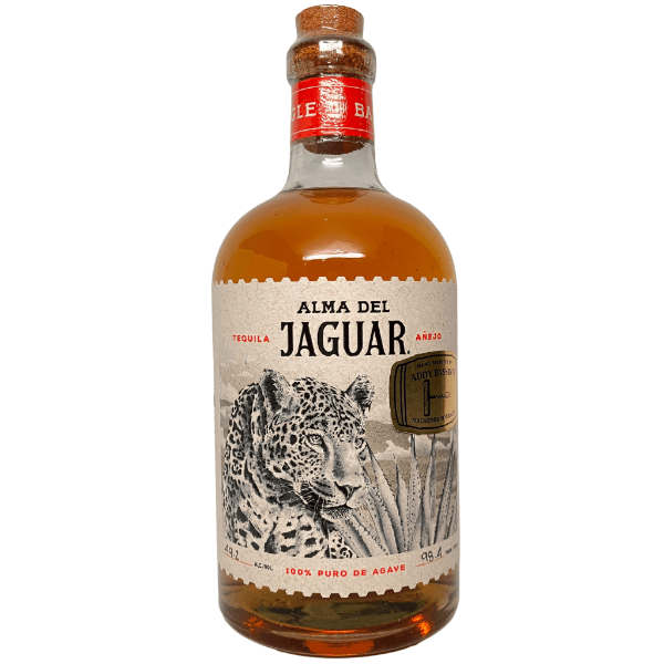 Alma del Jaguar Añejo : 100% Blue Weber Agave tequila, unfiltered and hand-bottled at the Feliciano Vivanco Distillery in Arandas, Jalisco. Crafted sustainably with highland agaves and a blend of wild and Champagne yeasts, it embodies authenticity and a commitment to wild jaguar conservation.