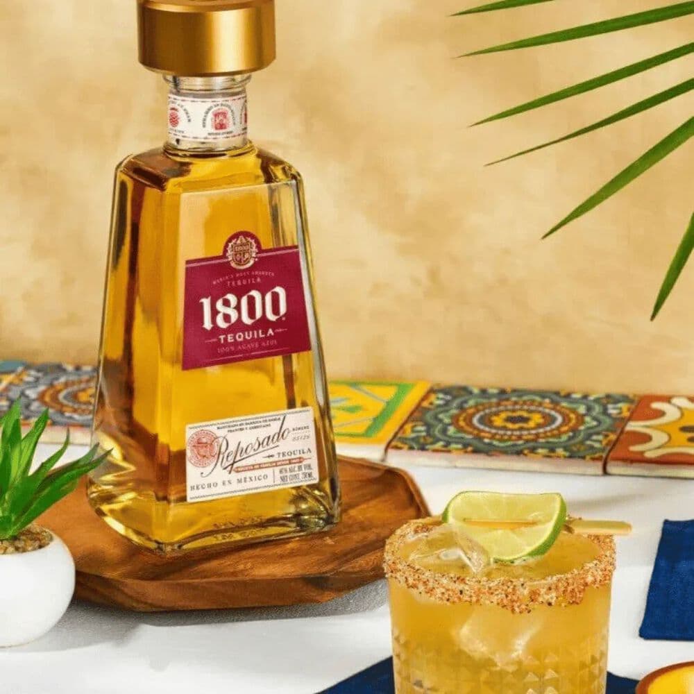 1800 : Marque mexicaine de tequila premium produite à Jalisco à partir de 100 % d’agave bleu. Nommée en référence à l’année où la tequila a commencé à être vieillie en fûts de chêne, elle est aujourd’hui distribuée dans le monde entier.