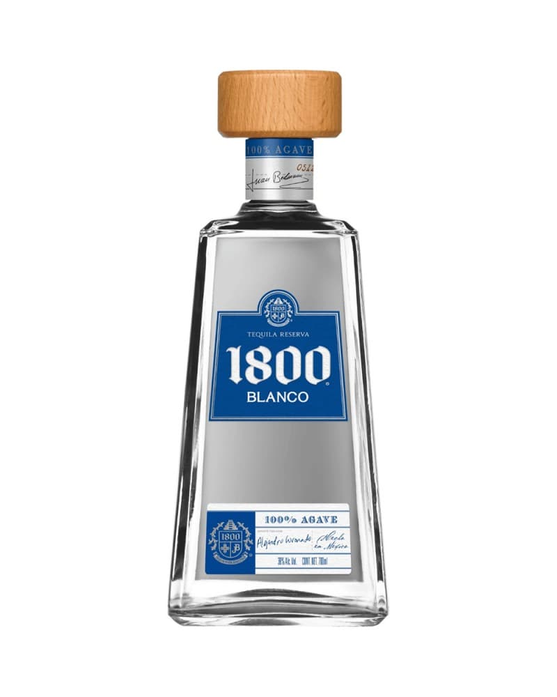1800 Tequila Blanco : La tequila 1800 Silver est produite à partir de 100% agaves bleues. Elle est vieillie pendant 15 jours dans des fûts de chêne américains ayant contenu du bourbon, ce qui lui confère une grande délicatesse à la dégustation. Elle présente un caractère subtil, gorgé de notes fruitées parsemées de reflets sucrés.